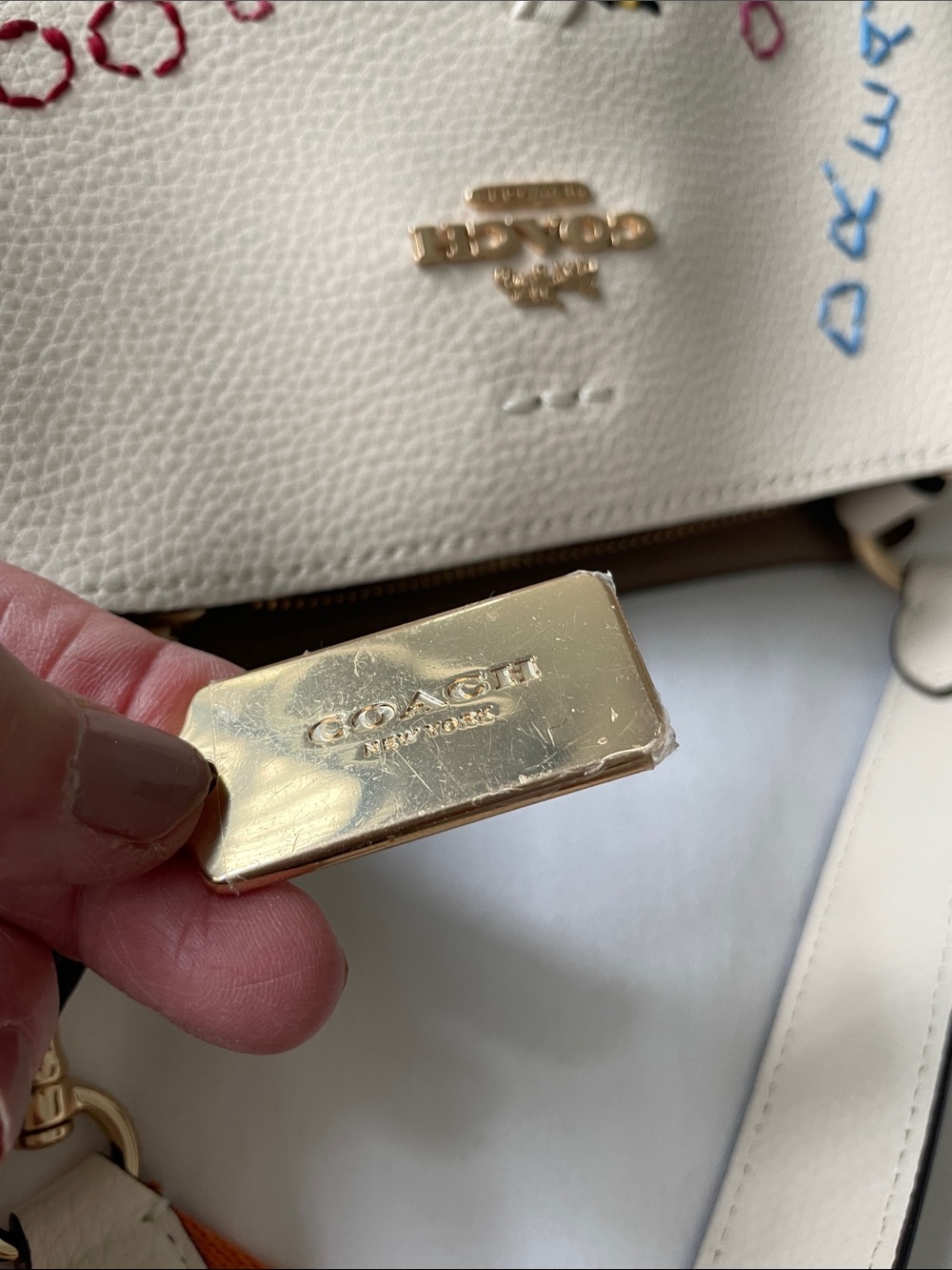 MOTHERS DAY SPECIAL Coach Cream Embroidered Leather Shoulder Bag - Picture 5 of 15